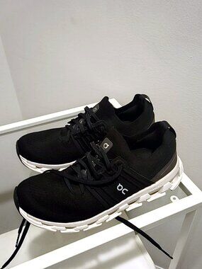 On Cloud Women's Running Shoes Black/White - US 9.5